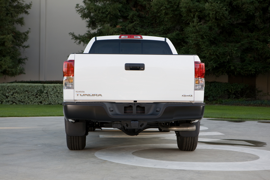 Toyota Tundra Tundra-Grade 4.0L Long Bed