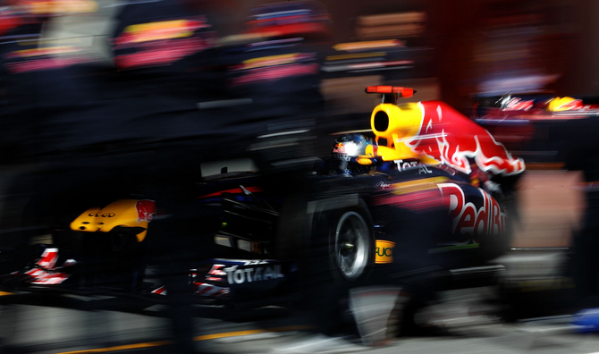 Vettel closes deal with Red Bull until 2014 Vettel closes deal with Red Bull until 2014