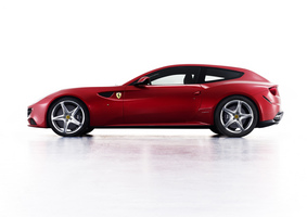 First images of new Ferrari FF released