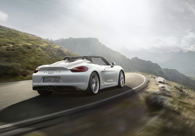 The new Boxster Spyder is equipped with a six-cylinder boxer engine with 3.8 liters with a 375hp output