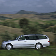 Mercedes-Benz E 320 6V