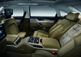 Audi A8 L: when luxury goes large