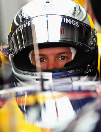 Vettel says his team needs an F-Duct system Vettel says his team needs an F-Duct system