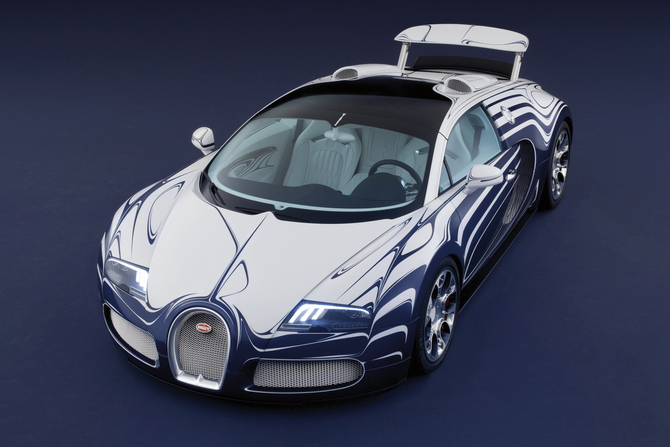 Bugatti reveal porcelain Veyron Bugatti reveal porcelain Veyron