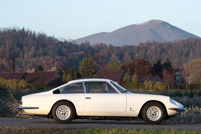 Ferrari 365 GT 2+2