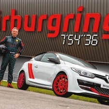 he fastest lap achieved by Laurent Hurgon with the Mégane Renaultsport 275 Trophy-R was of 7 minutes and 54.3 seconds