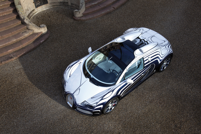 Bugatti reveal porcelain Veyron Bugatti reveal porcelain Veyron