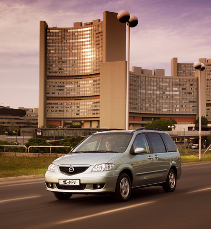 Mazda MPV Gen.2