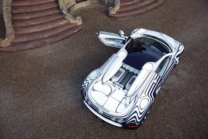 Bugatti reveal porcelain Veyron Bugatti reveal porcelain Veyron