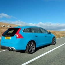 Volvo V60 D2 R-Design Summum