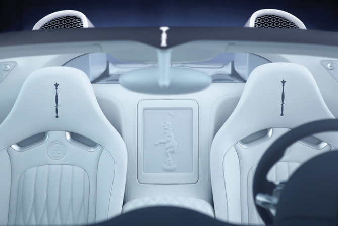 Bugatti reveal porcelain Veyron Bugatti reveal porcelain Veyron