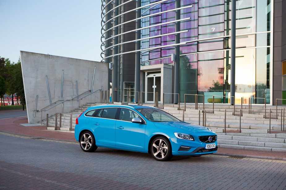 Volvo V60 1.6 T4 R-Design Momentum