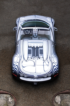 Bugatti reveal porcelain Veyron Bugatti reveal porcelain Veyron