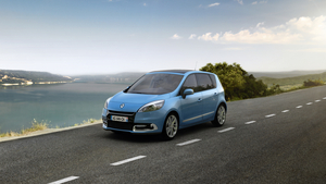 Renault Scenic and Grand Scenic Refreshed and Fuel Economy Improved