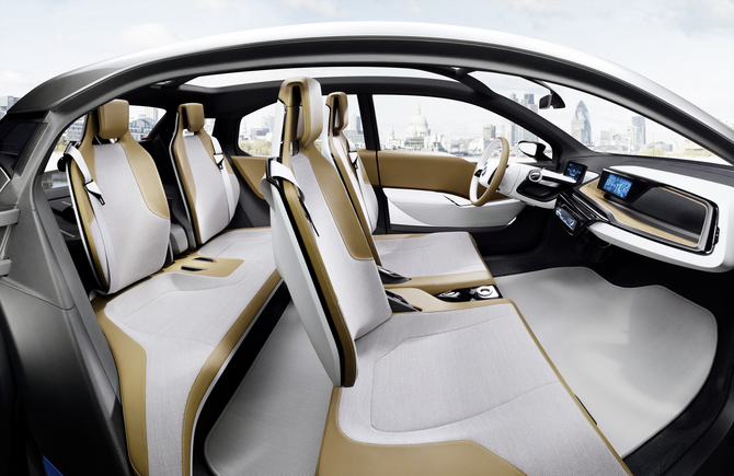 O interior do i3 é fabricado inteiramente com materiais sustentáveis naturais O interior do i3 é fabricado inteiramente com materiais sustentáveis naturais