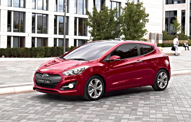 The i30 has much more aggressive styling than the other versions The i30 has much more aggressive styling than the other versions