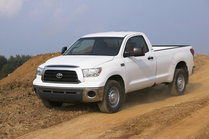 Toyota Tundra-Grade Regular Cab 4X4 5.7L FFV Long Bed