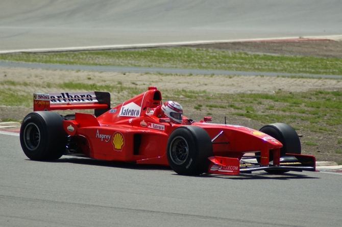 Ferrari F1-2000