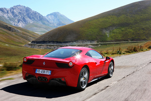 Ferrari 458 Italia receives international awards