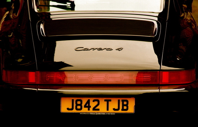 Porsche 911 Carrera 4 {964}