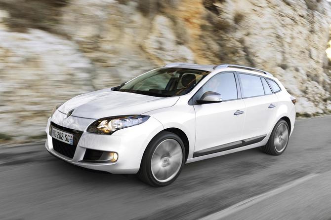 New Mégane GT and GT Line arrive in June New Mégane GT and GT Line arrive in June