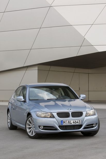 BMW 330i Edition Lifestyle Automatic