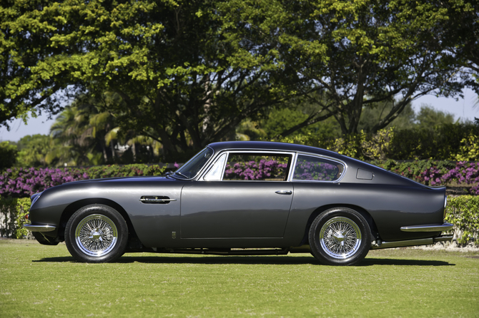 Aston Martin DB6 Vantage