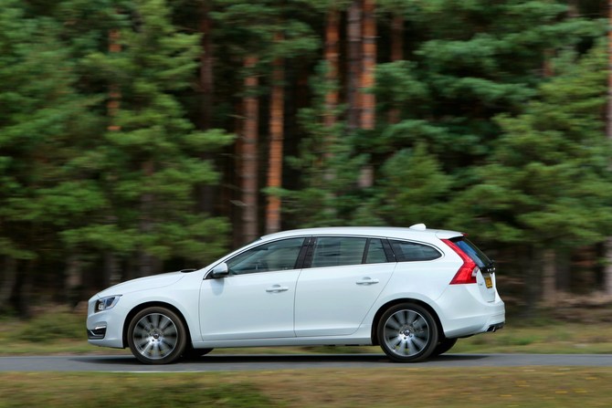 Volvo V60 D4 Momentum S/S Geartronic