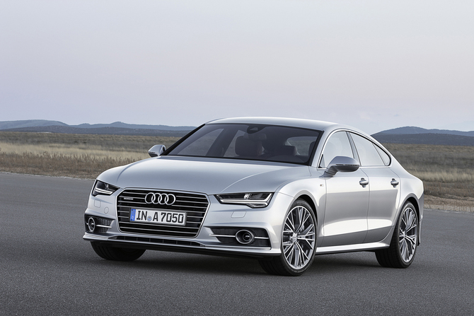 O novo A7 Sportback é oferecido com uma seleção de dois motores a gasolina e três a diesel O novo A7 Sportback é oferecido com uma seleção de dois motores a gasolina e três a diesel