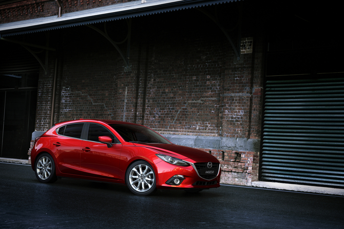 Os próximos carros serão mais parecidos com o Mazda 3, o primeiro carro lançado depois da saída de Laurens van den Acker Os próximos carros serão mais parecidos com o Mazda 3, o primeiro carro lançado depois da saída de Laurens van den Acker