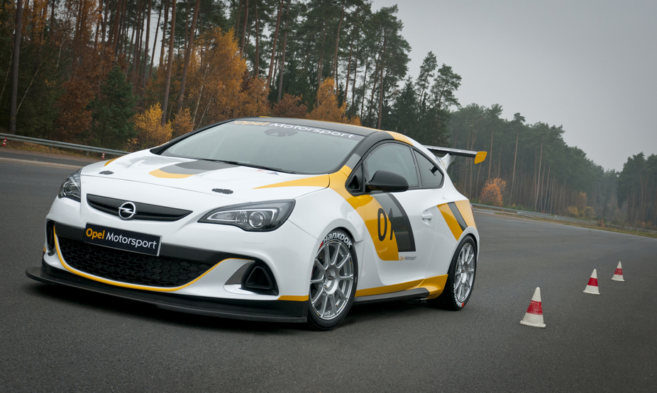 Opel has several teams competing with the Opel Astra OPC Cup