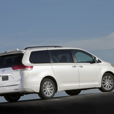 Toyota Sienna Limited AWD V6