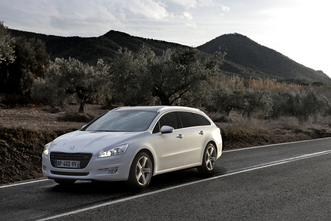 Peugeot 508 SW 2.2 HDi FAP