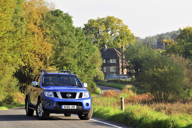 Nissan Navara 2.5 dCi 190hp 4x4 Double Cab SE