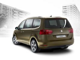 Seat reveals the new Alhambra