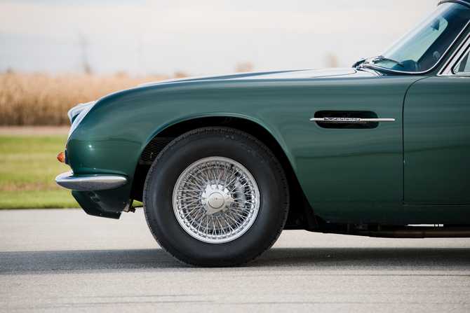 Aston Martin DB6 Vantage Mk II