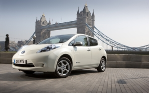 LEAF becomes first fully-electric car to receive five stars