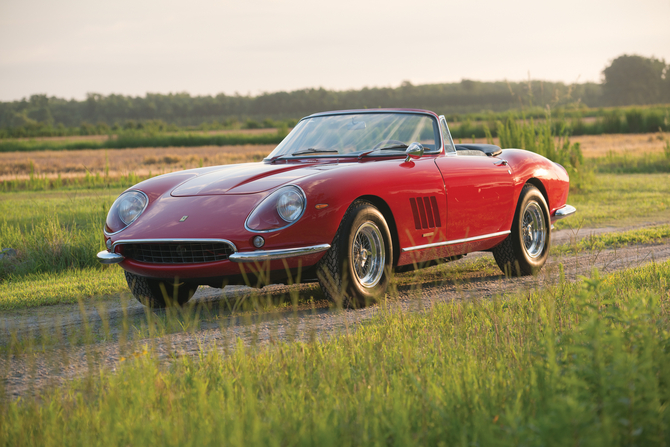 Ferrari 275 GTS/4 Spider NART