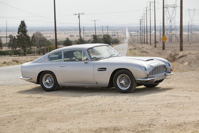 Aston Martin DB6