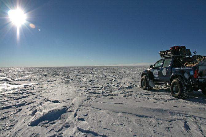Toyota Hilux reaches the South Pole Toyota Hilux reaches the South Pole