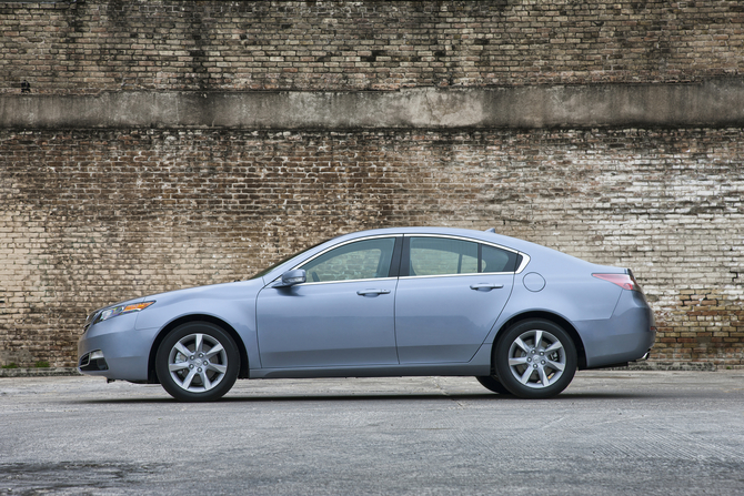 Facelifted Acura TL goes on sale on March 18 Facelifted Acura TL goes on sale on March 18