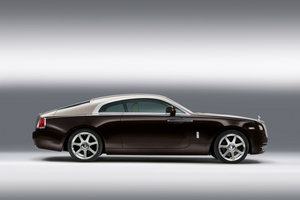 In profile, the Wraith shows a sweeping fastback design