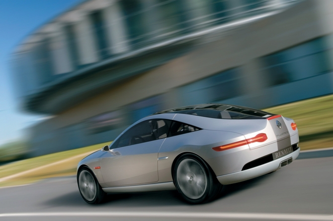 Renault Fluence concept coupé