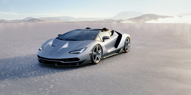 The Centenario Roadster is powered by a naturally aspirated V12 6.5-litre engine with 770hp at 8600rpm