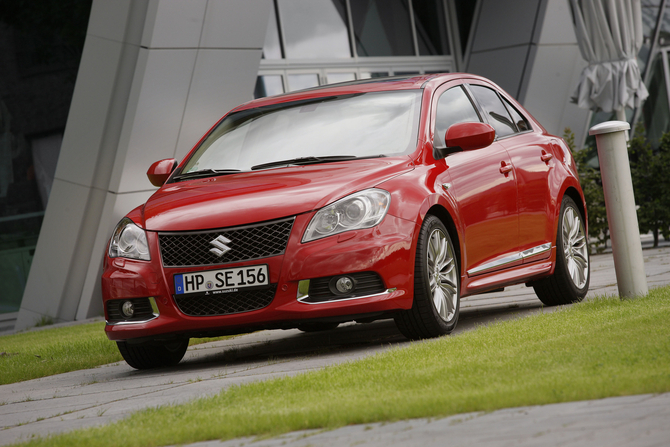 Suzuki Kizashi Sport GTS FWD