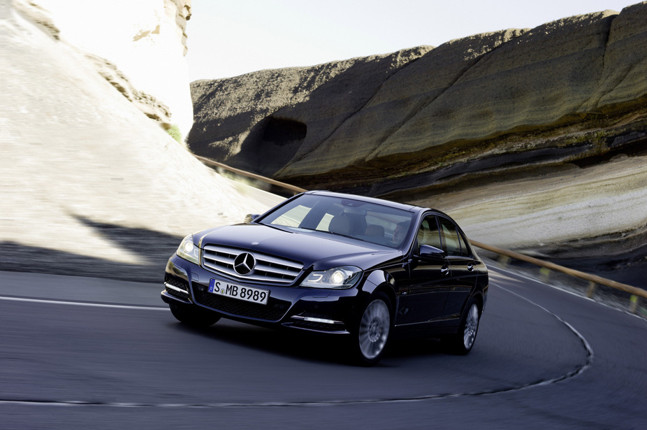 Mercedes-Benz C350 Saloon BlueEfficiency Elegance