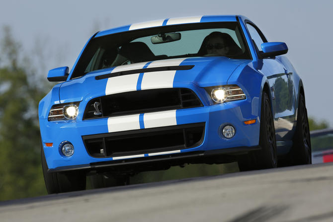 The GT500's supercharged, 5.8l V8 produces 662hp