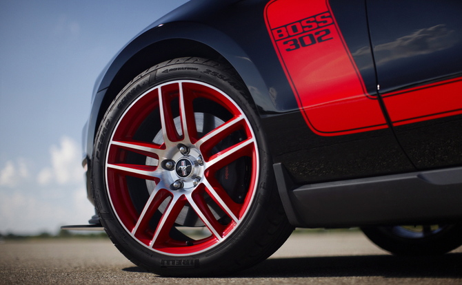 Mustang Boss 302 makes comeback Mustang Boss 302 makes comeback