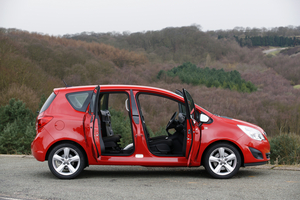 Vauxhall Meriva MPV 1.4T 120hp S