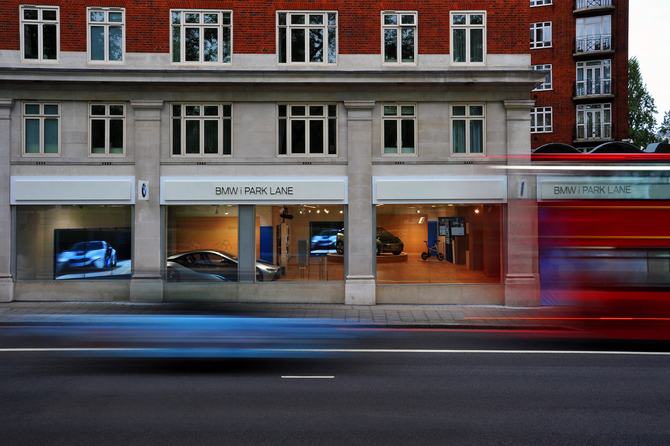 The BMW i Park Lane is located next to BMW and Mini's showrooms in London The BMW i Park Lane is located next to BMW and Mini's showrooms in London